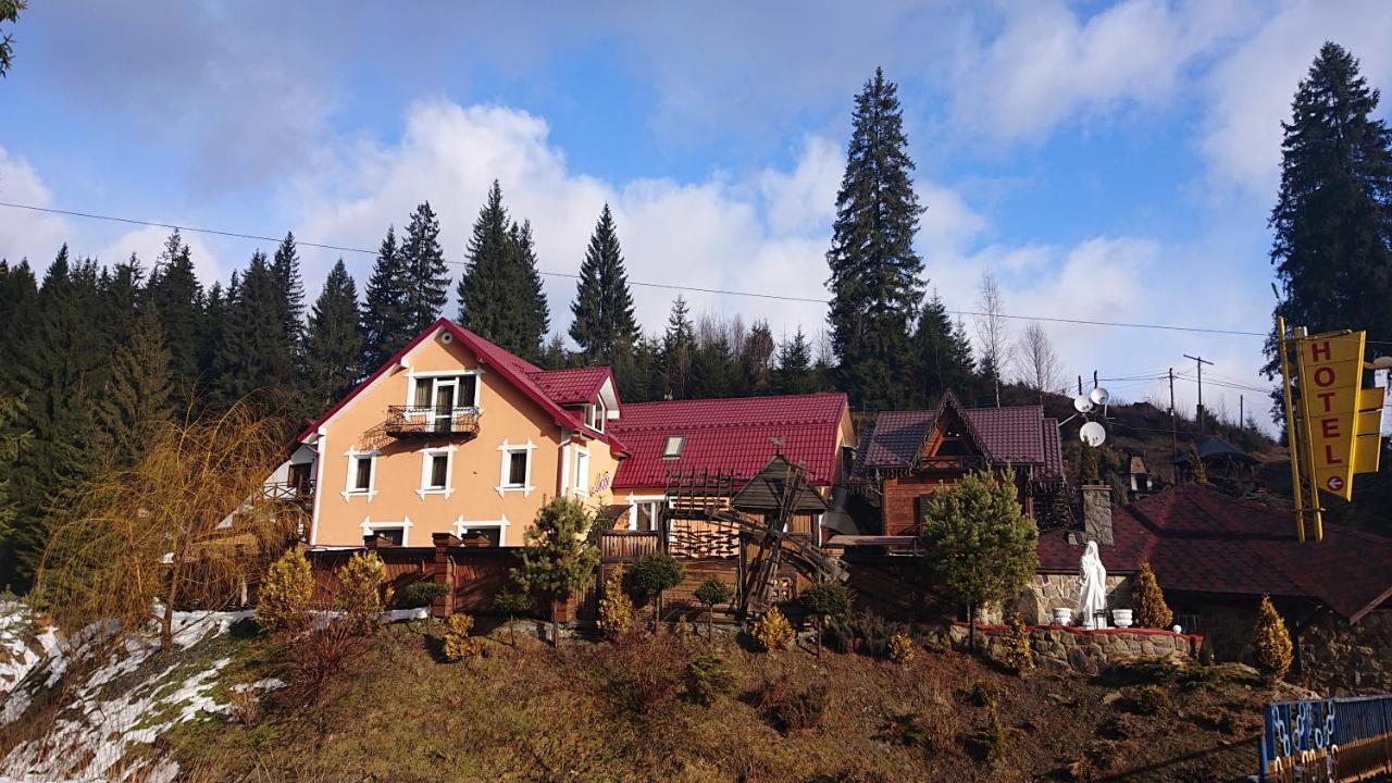 Любе Hotel Yablunytsya Exterior photo