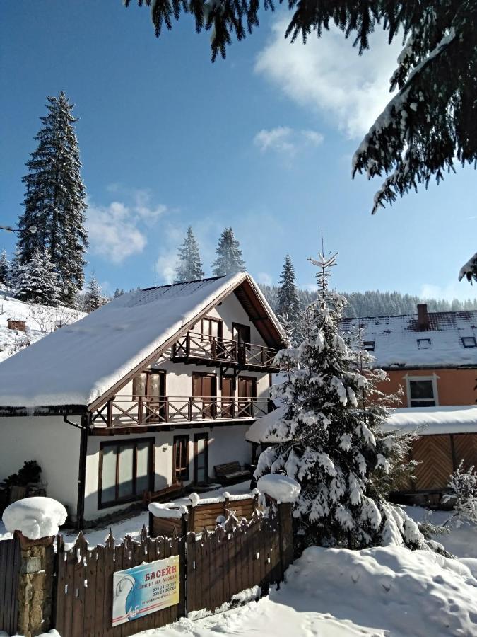 Любе Hotel Yablunytsya Exterior photo